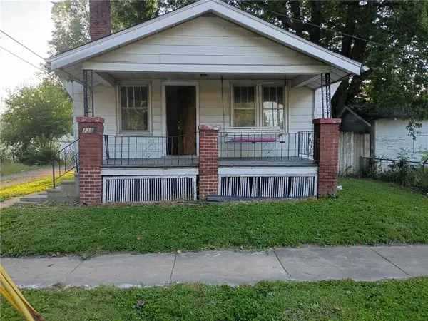 138 S 18th Street, Decatur, IL 62521