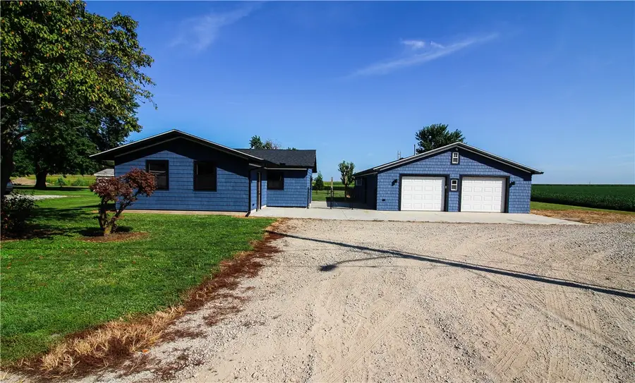 106 W Elm Street, Ashmore, IL 61912 - #2
