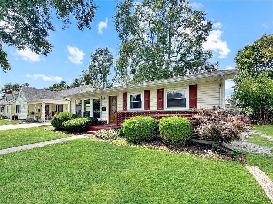 411 N 35th Street, Mattoon, IL 61938 - #3