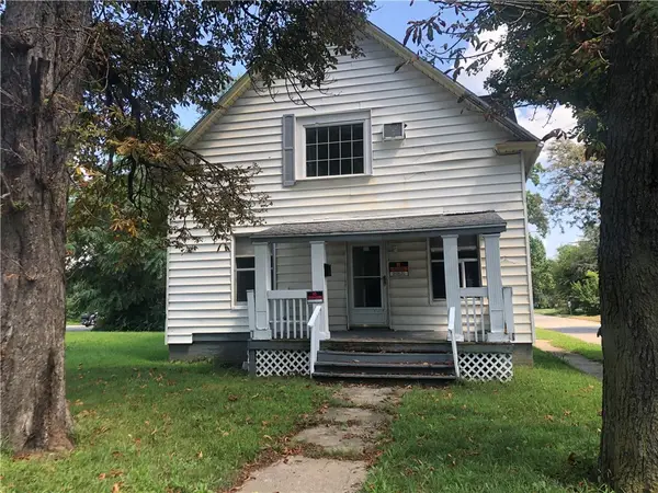 1704 N Water Street, Decatur, IL 62526
