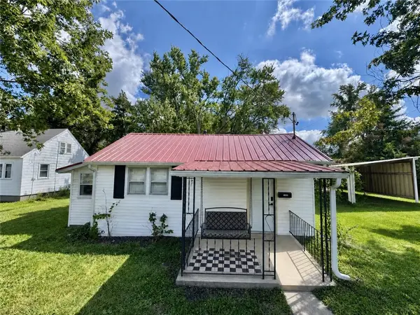 1208 S 2nd Street, Effingham, IL 62401