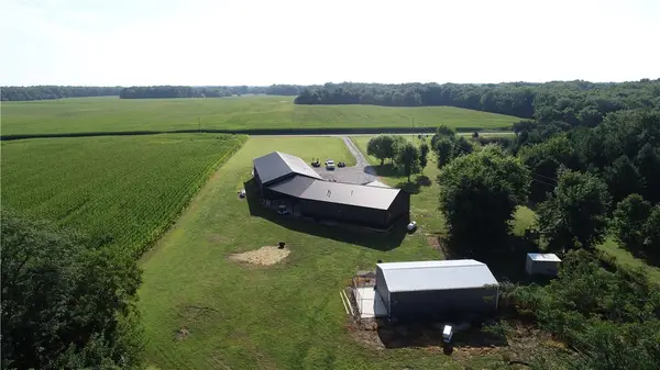 9175 N County Road 2150 E, Ashmore, IL 61912