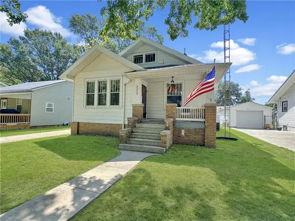 3213 Champaign Avenue, Mattoon, IL 61938