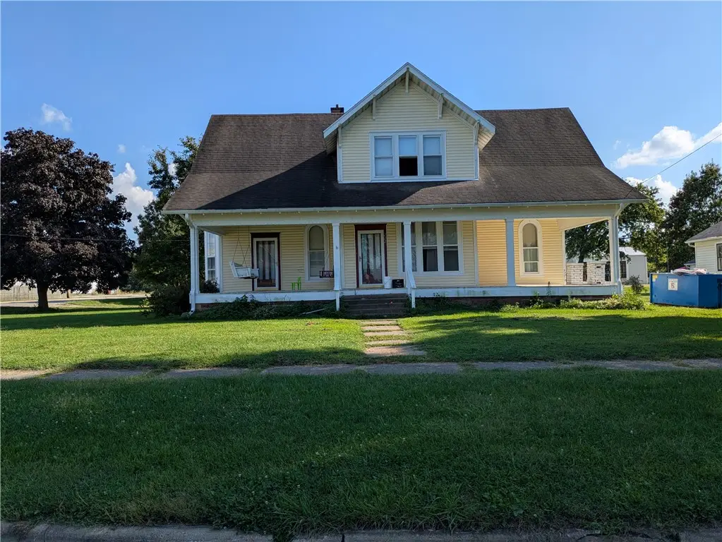 222 E Main Street, Oakland, IL 61943 - #1