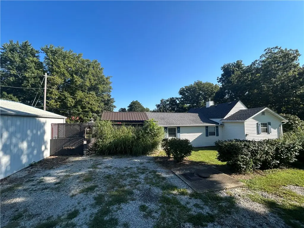 7686 Hendricks Lane, Decatur, IL 62521 - #1