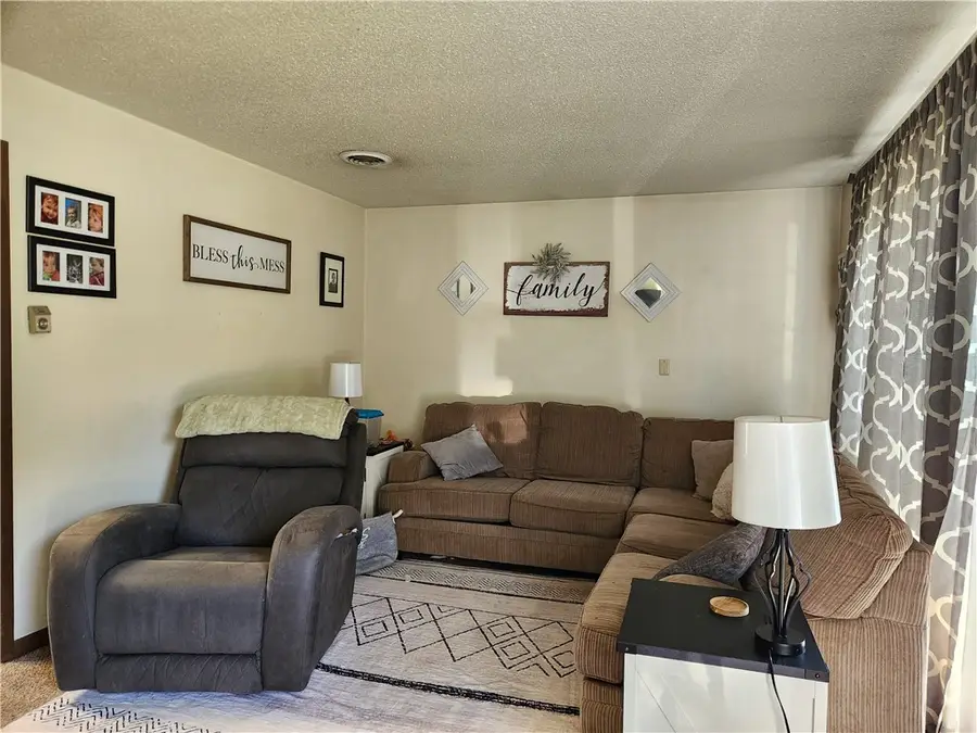 413 W South 4th Street, Shelbyville, IL 62565 - #3