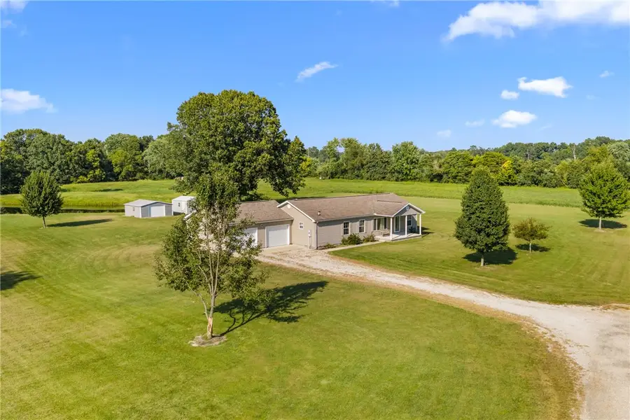 15084 E Us-40, Marshall, IL 62441 - #2