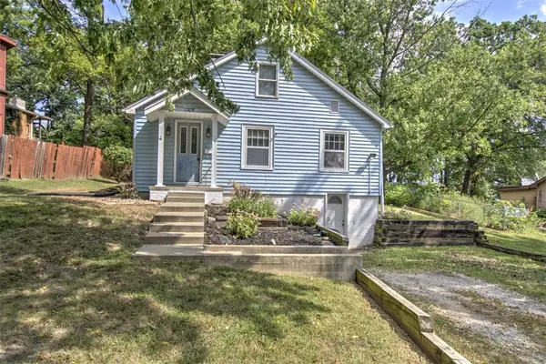 1305 Oak Drive, Decatur, IL 62526