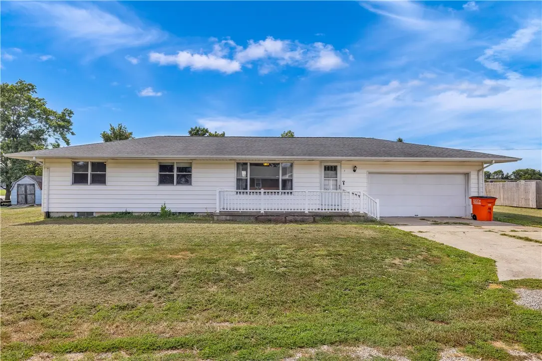 2 Sunrise Lane, Bethany, IL 61914 - #1