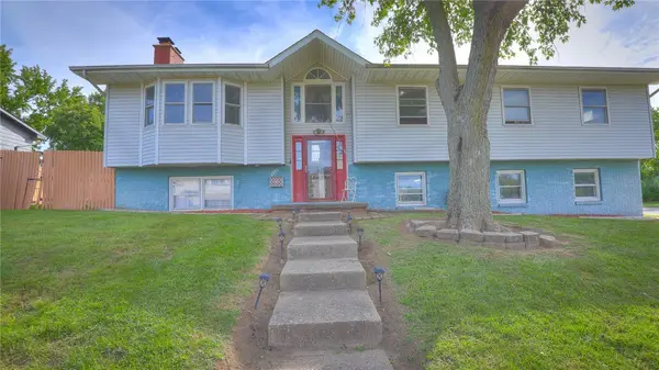 2220 N Longwood Drive, Decatur, IL 62526
