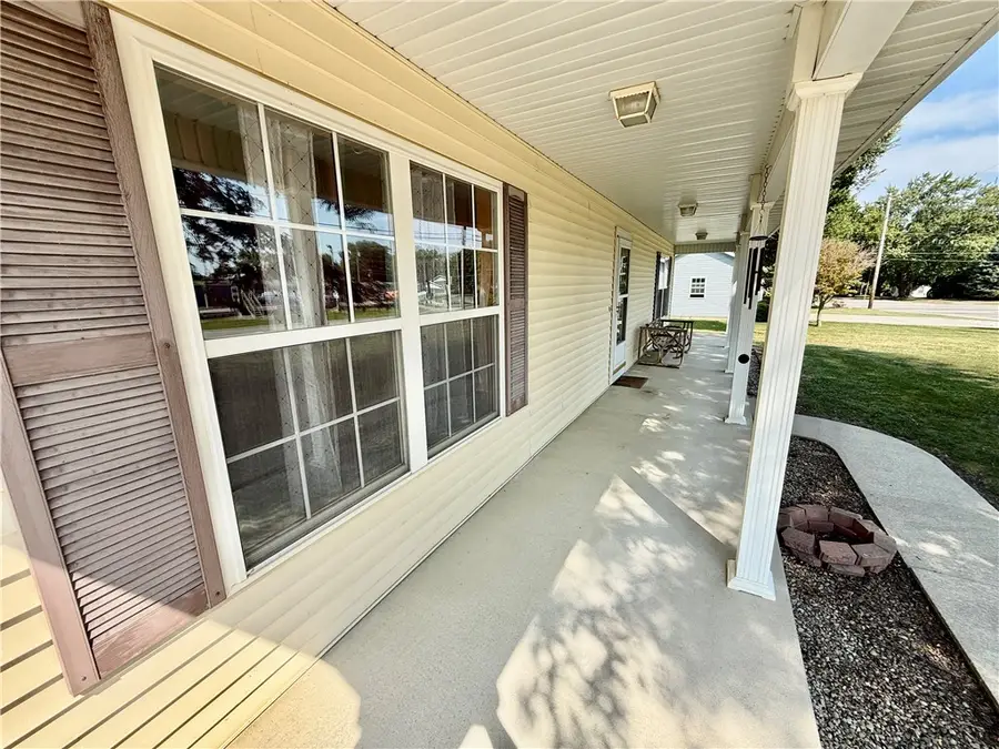311 S Polk Street, Sullivan, IL 61951 - #3