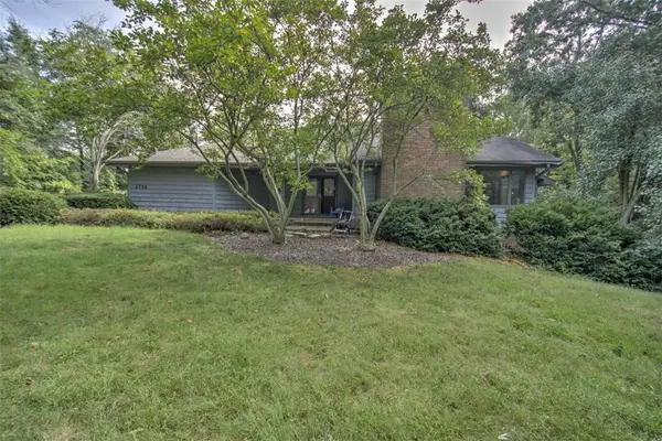 2796 Mount Zion Road, Decatur, IL 62521