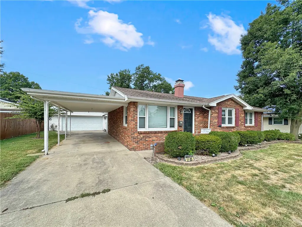 1105 N 30th Street, Mattoon, IL 61938 - #1