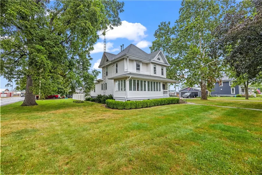 406 E Illinois Street, Arthur, IL 61911 - #3