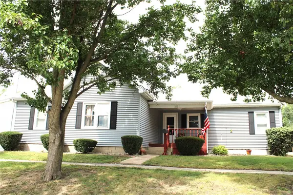 1103 W South 4th Street, Shelbyville, IL 62565