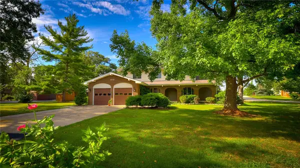 1712 Burning Tree Drive, Decatur, IL 62521