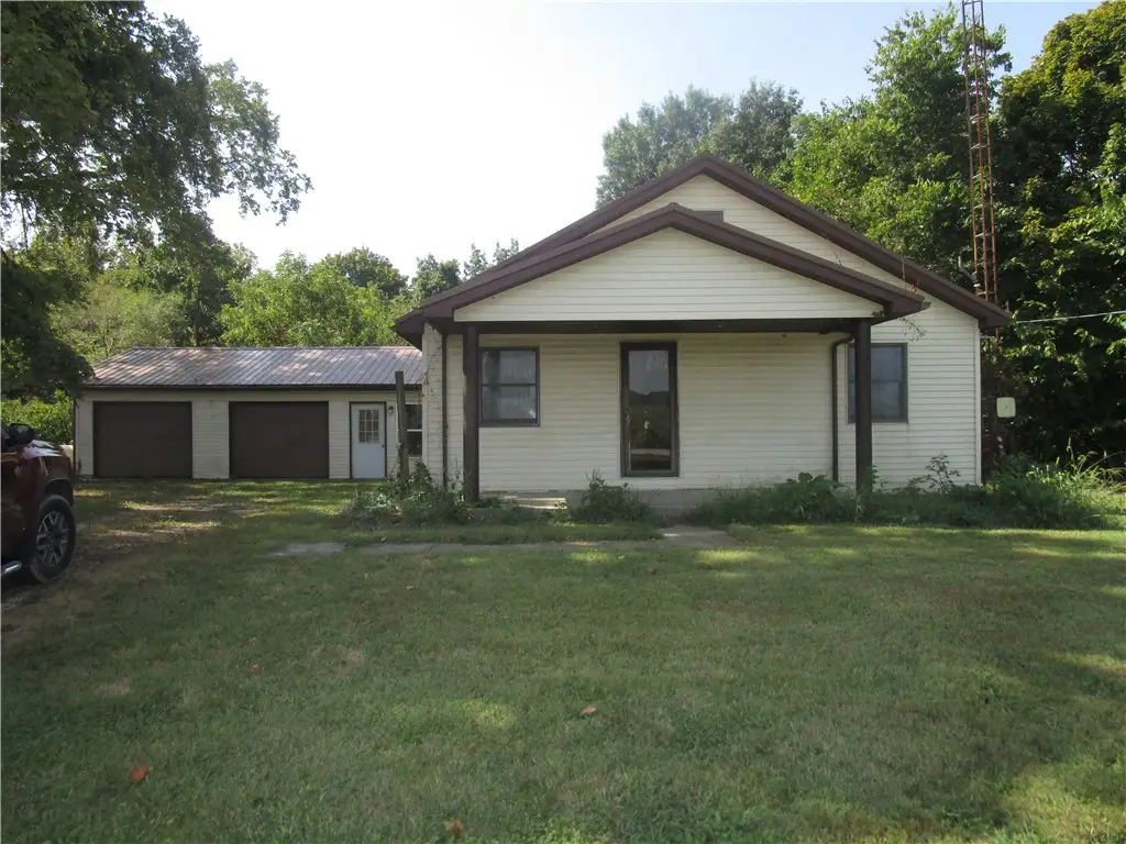 483 N 800 East Road, Herrick, IL 62431 - #1