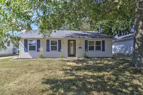 2157 N Dennis Avenue, Decatur, IL 62526
