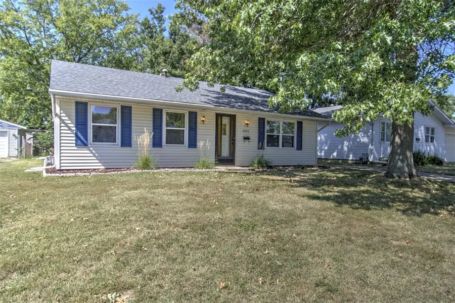 2157 N Dennis Avenue, Decatur, IL 62526 - #3
