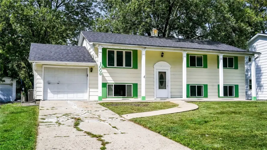 1009 Holiday Drive, Champaign, IL 61821 - #2