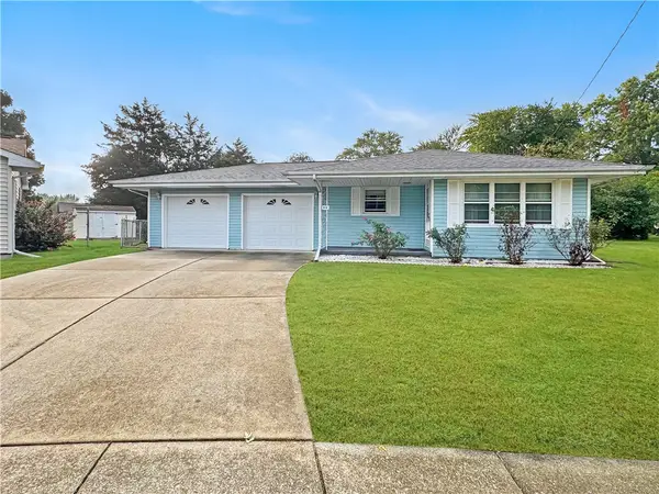 910 N 33rd Street, Mattoon, IL 61938