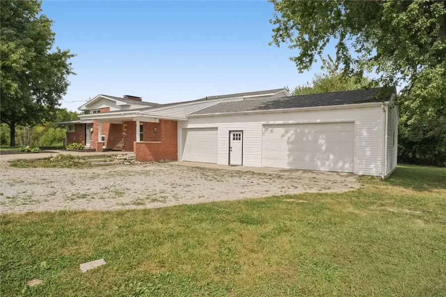 10371 E 1680 North Road, Oakwood, IL 61858 - #3