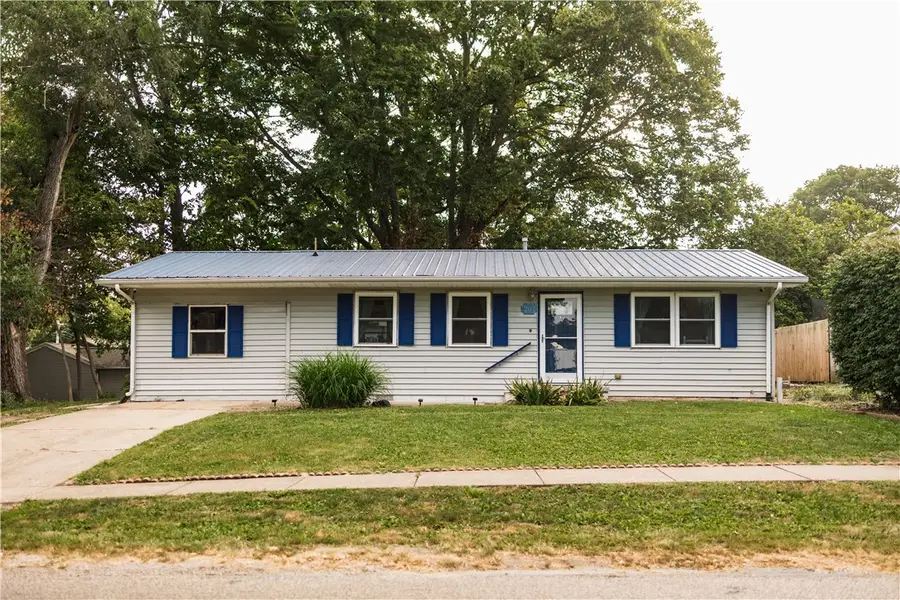 207 N Washington Street, Bethany, IL 61914 - #2