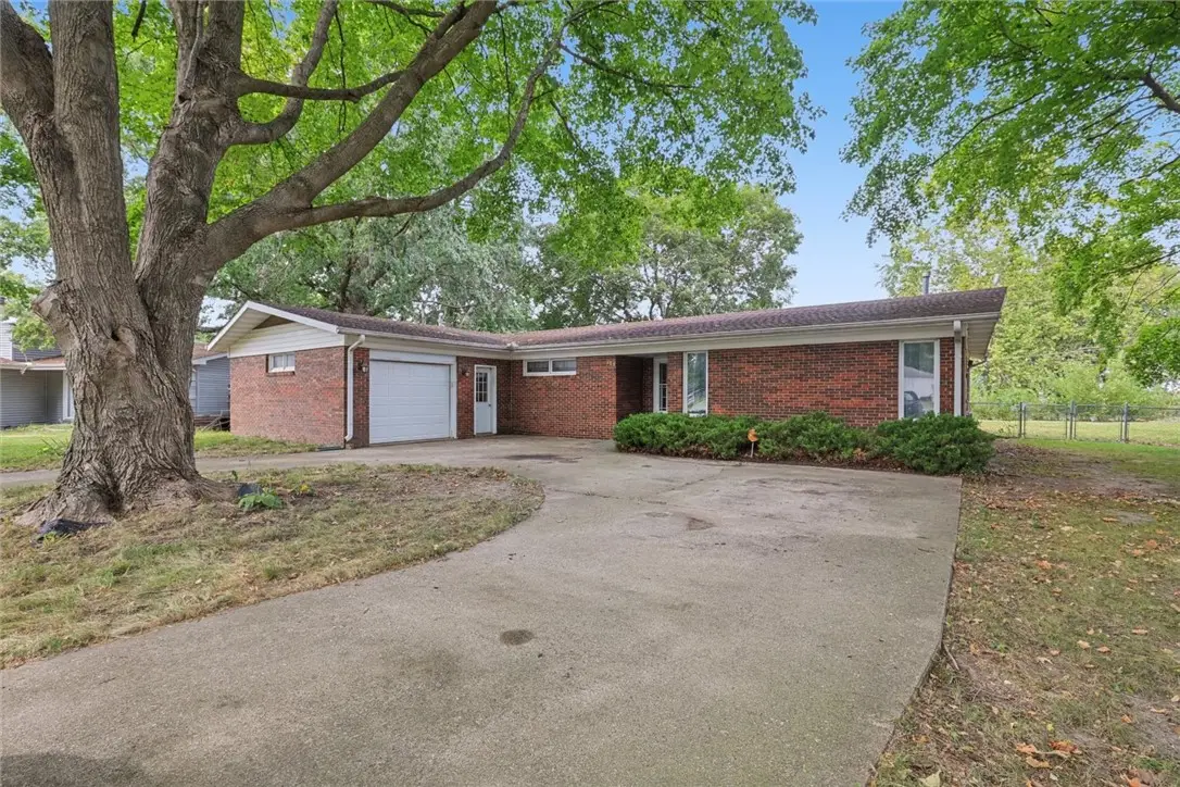 209 Matteson Drive, Villa Grove, IL 61956 - #1
