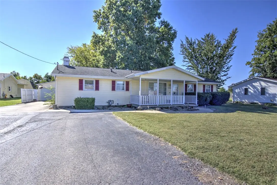 1235 W Main Street, Mount Zion, IL 62549 - #1