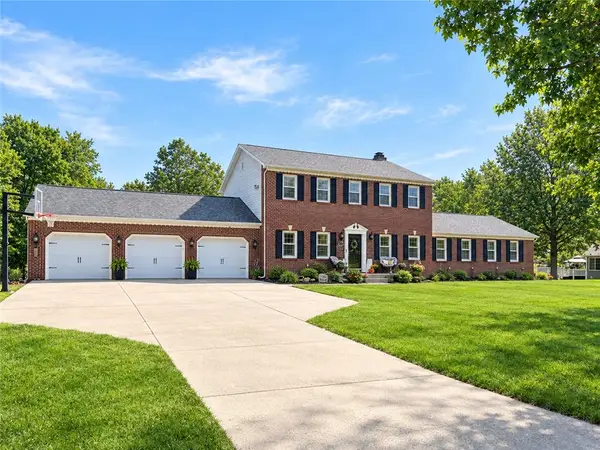 9 Meadowview Estate, Mattoon, IL 61938