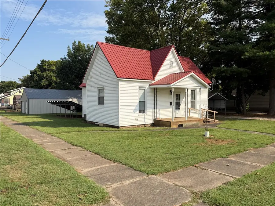 400 S Lincoln Street, Palestine, IL 62451 - #2