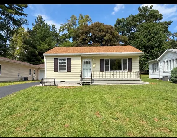 3950 Bayview Drive, Decatur, IL 62521