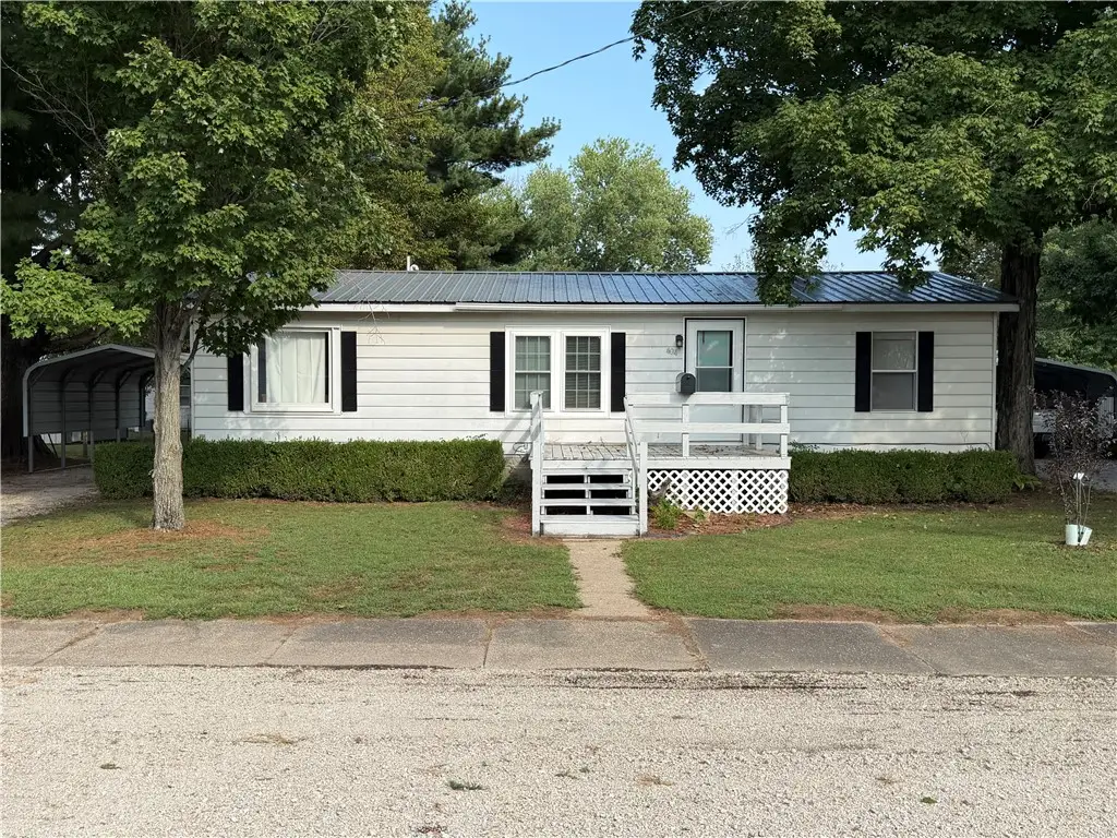 404 S Lincoln Street, Palestine, IL 62451 - #1