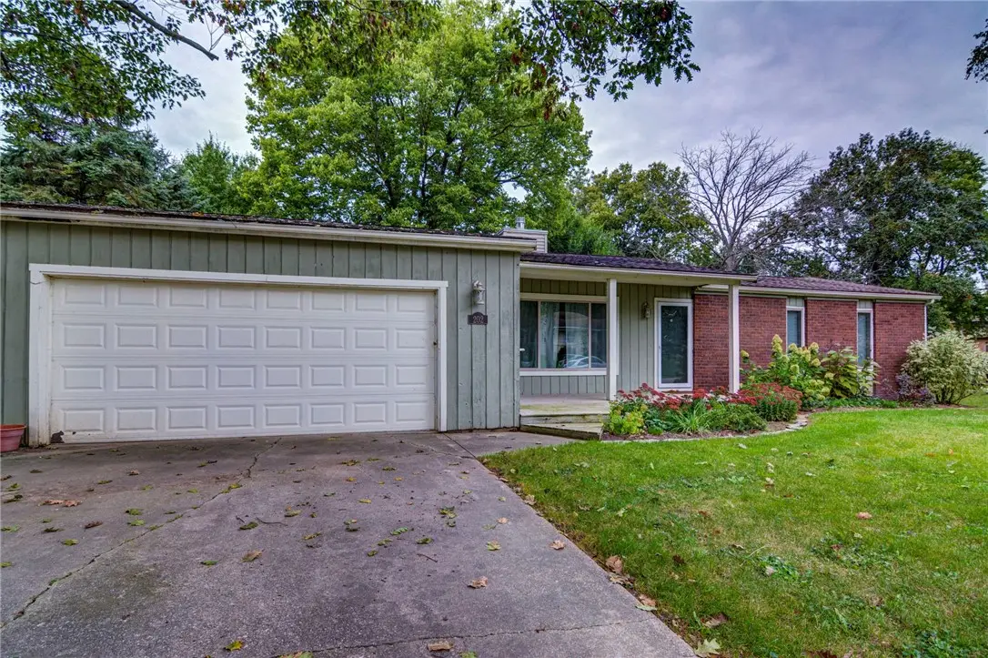 202 Quail Hill Road, Monticello, IL 61856 - #1