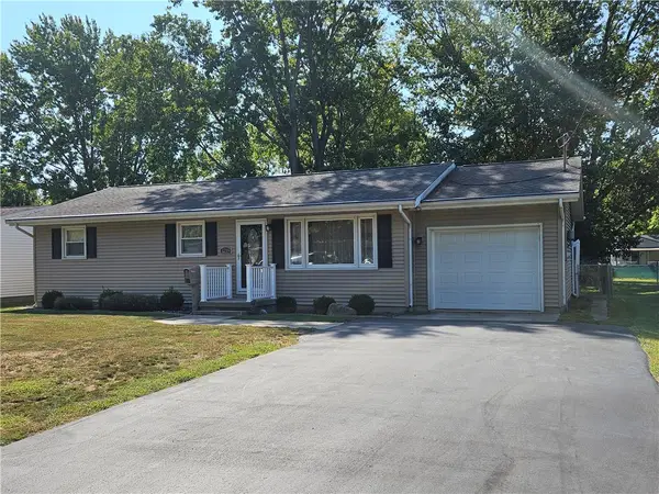 1219 W Edwards Street, Sullivan, IL 61951