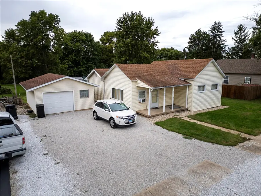 203 College Street, Potomac, IL 61865 - #2