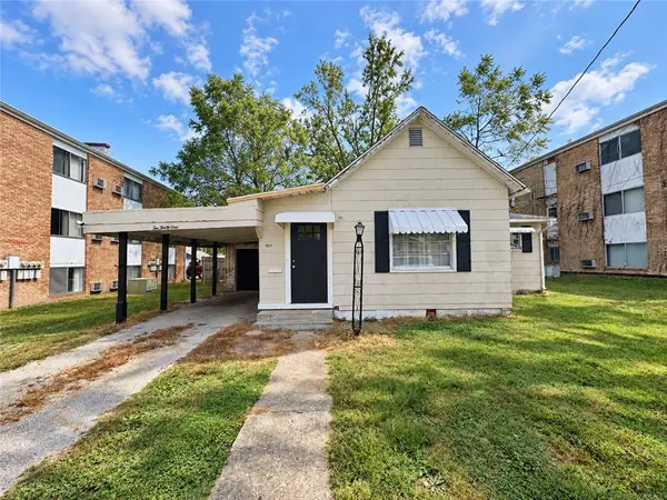 1031 1st Street, Charleston, IL 61920