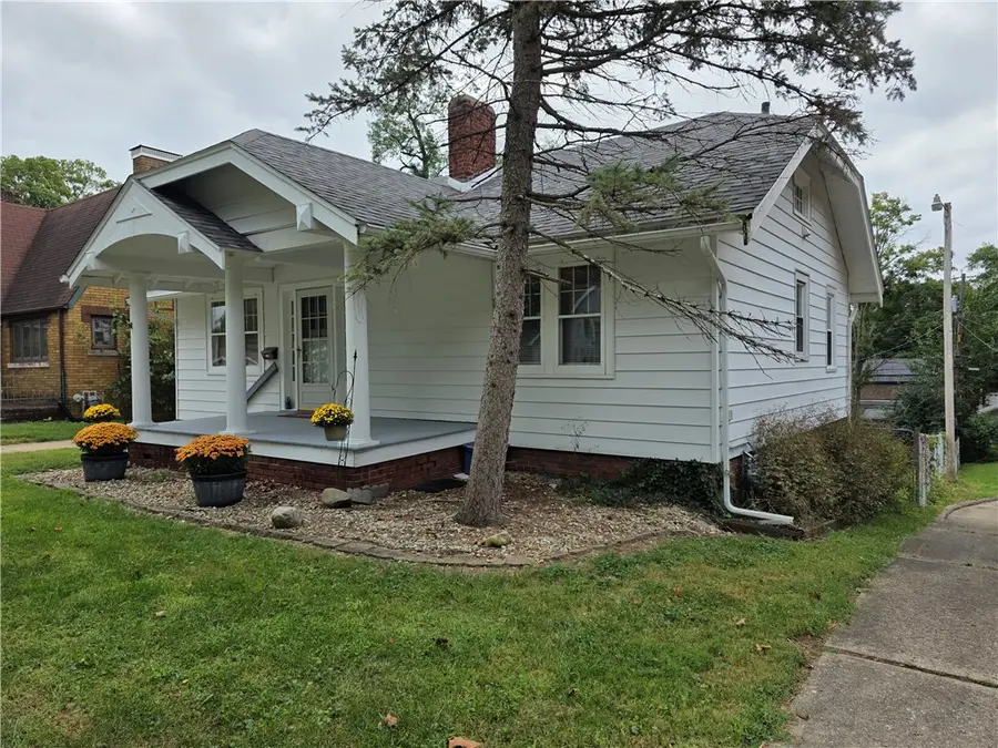1335 W Riverview Avenue, Decatur, IL 62522 - #3