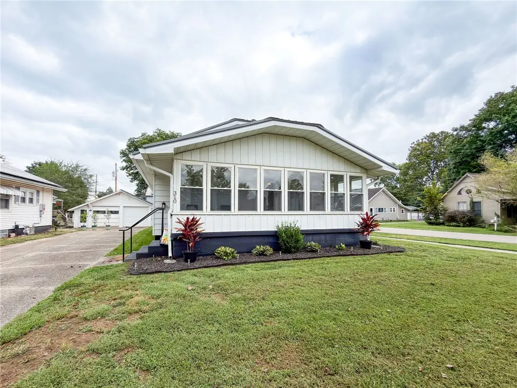 310 S Pike Street, Palestine, IL 62451 - #1