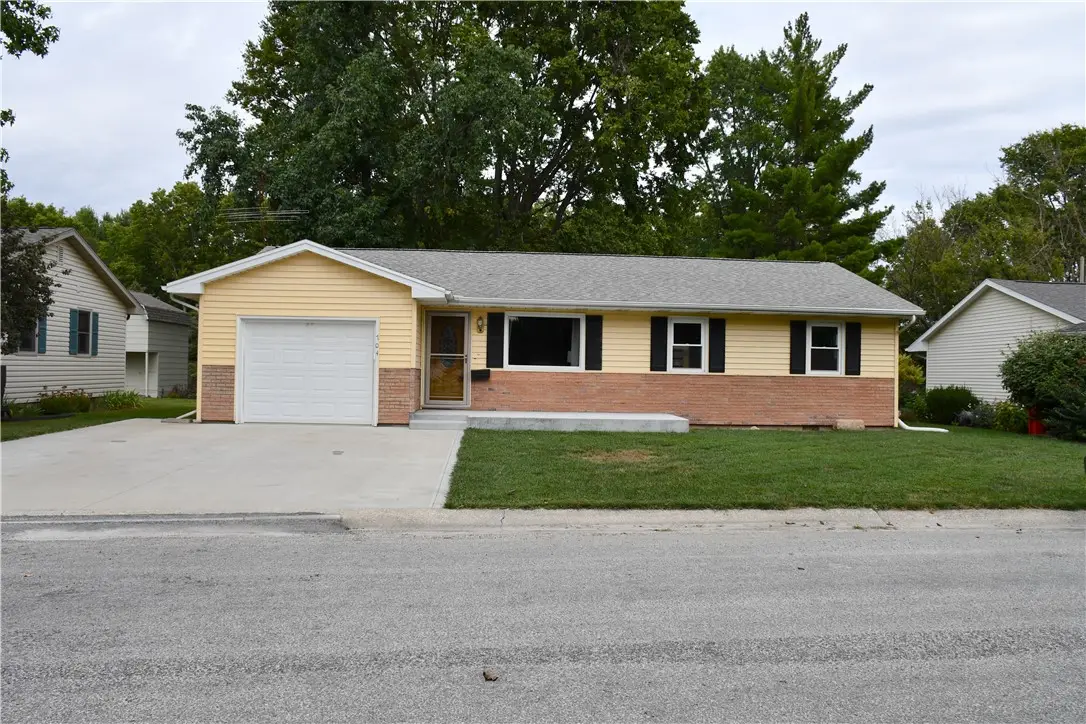704 Sunshine Drive, Sullivan, IL 61951 - #1