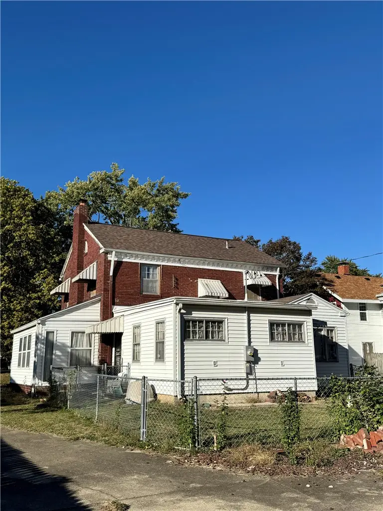 434 W Crawford Street, Paris, IL 61944 - #2