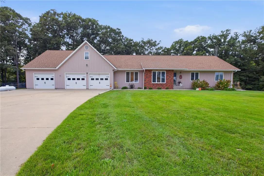 9865 E 1125th Avenue, Effingham, IL 62401 - #1