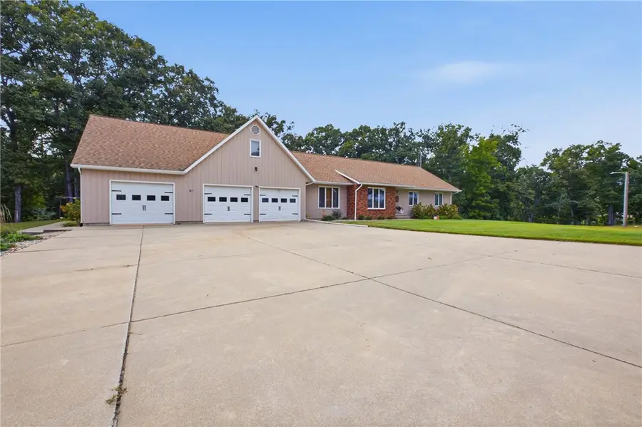 9865 E 1125th Avenue, Effingham, IL 62401 - #3