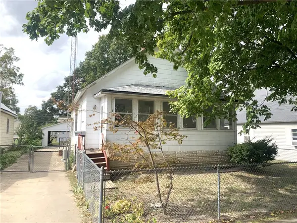 3 N Johns Street, Pana, IL 62557