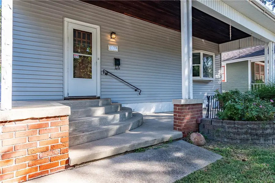 1139 W Cook Street, Springfield, IL 62704 - #2