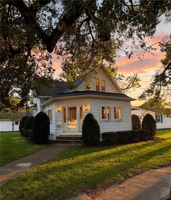 523 E Madison Avenue, Chrisman, IL 61924