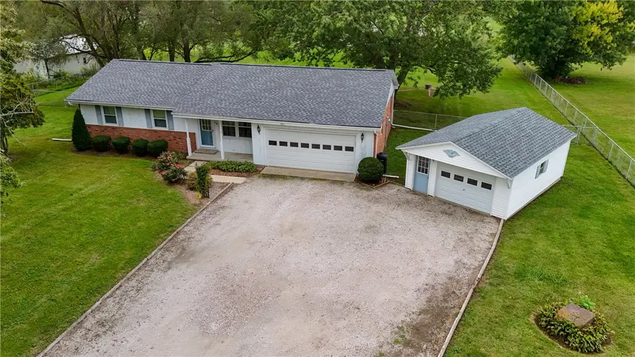 12 Wilson Lane, Bismarck, IL 61814 - #2