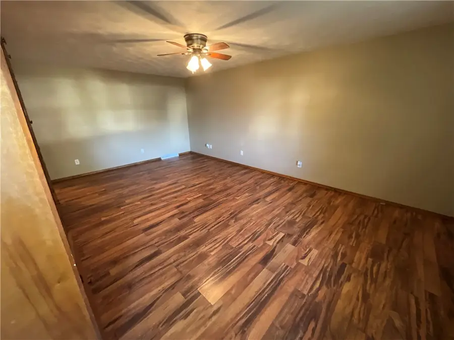 515 N Oak Street, Windsor, IL 61957 - #3