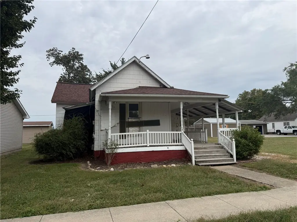 2512 Dewitt Avenue, Mattoon, IL 61938 - #1