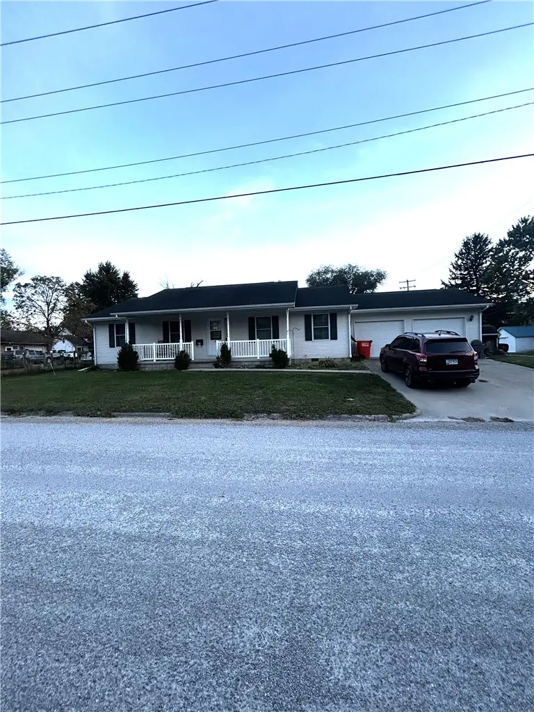 202 W North 2nd Street, Shelbyville, IL 62565 - #1